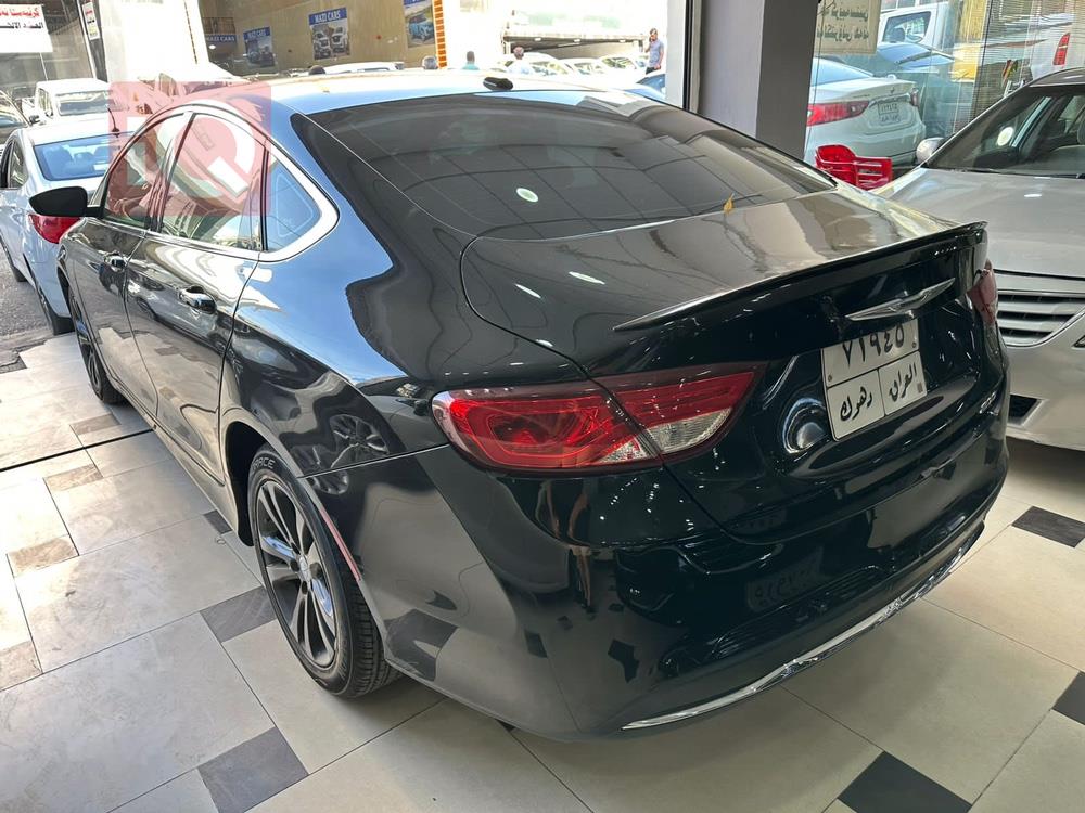 Chrysler 200